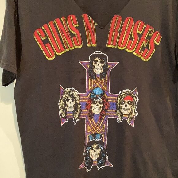 Guns N Roses Cross Graphic Black Short Sleeve t-shirt Small - Picture 2 of 5